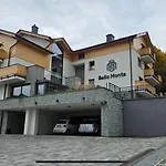 Bella Monte Couette-café